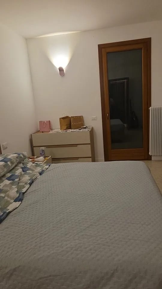 Customer photo review of Curved Iron Wall Light, Soft LED Glow, Nordic-Inspired Design