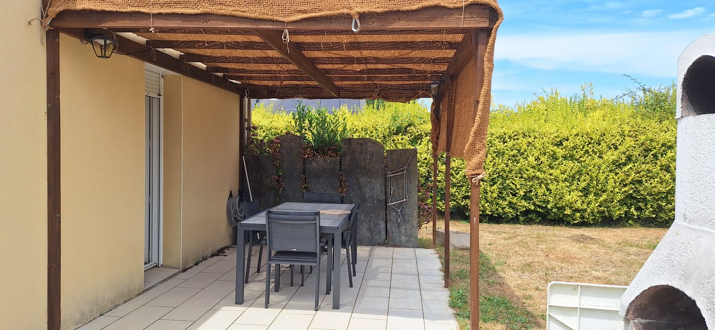 Customer photo review of Toile d'ombrage en fibre de coco pour pergola