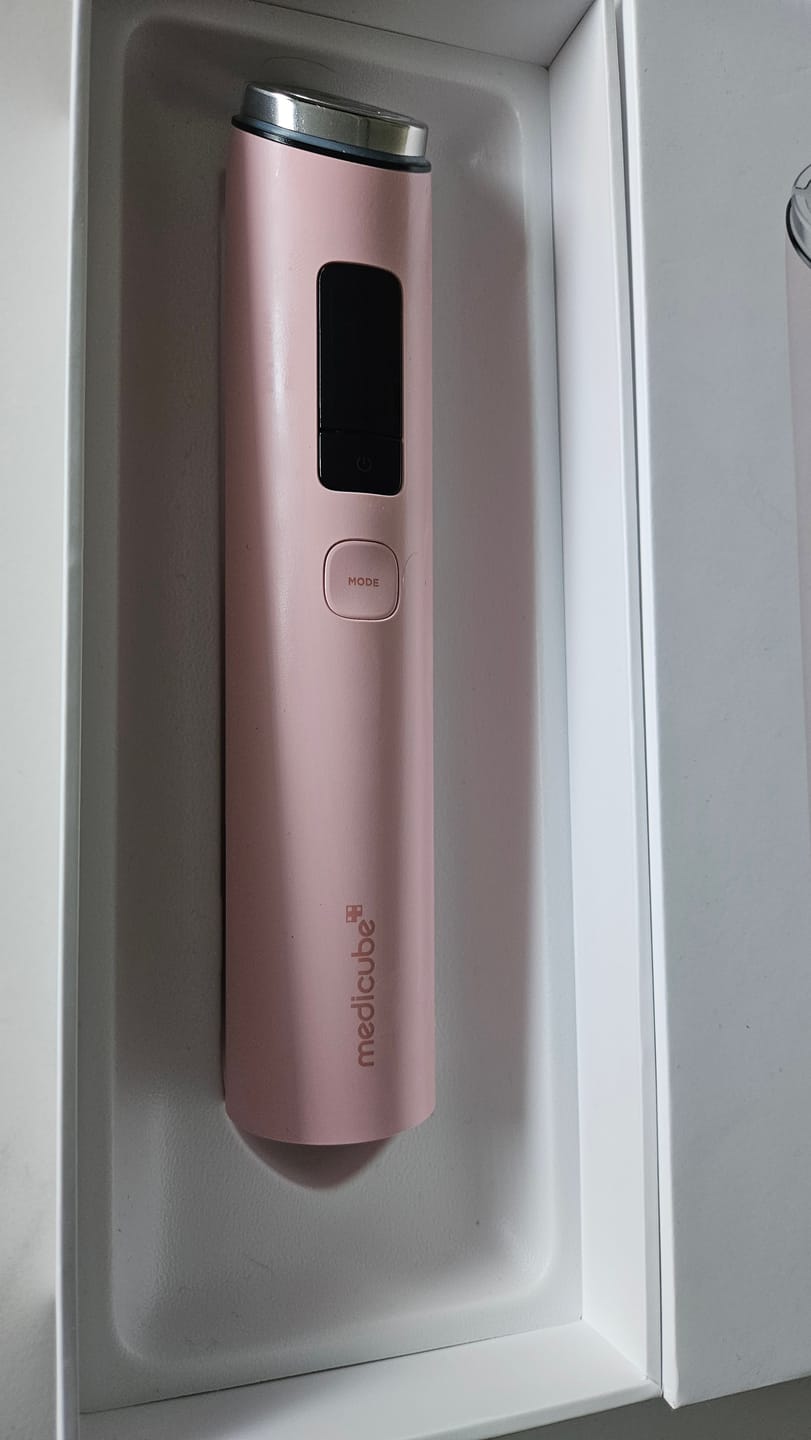 Customer photo review of Daudzfunkcionāla mikrostrāvas ierīce Medicube AGE-R Booster Pro X2