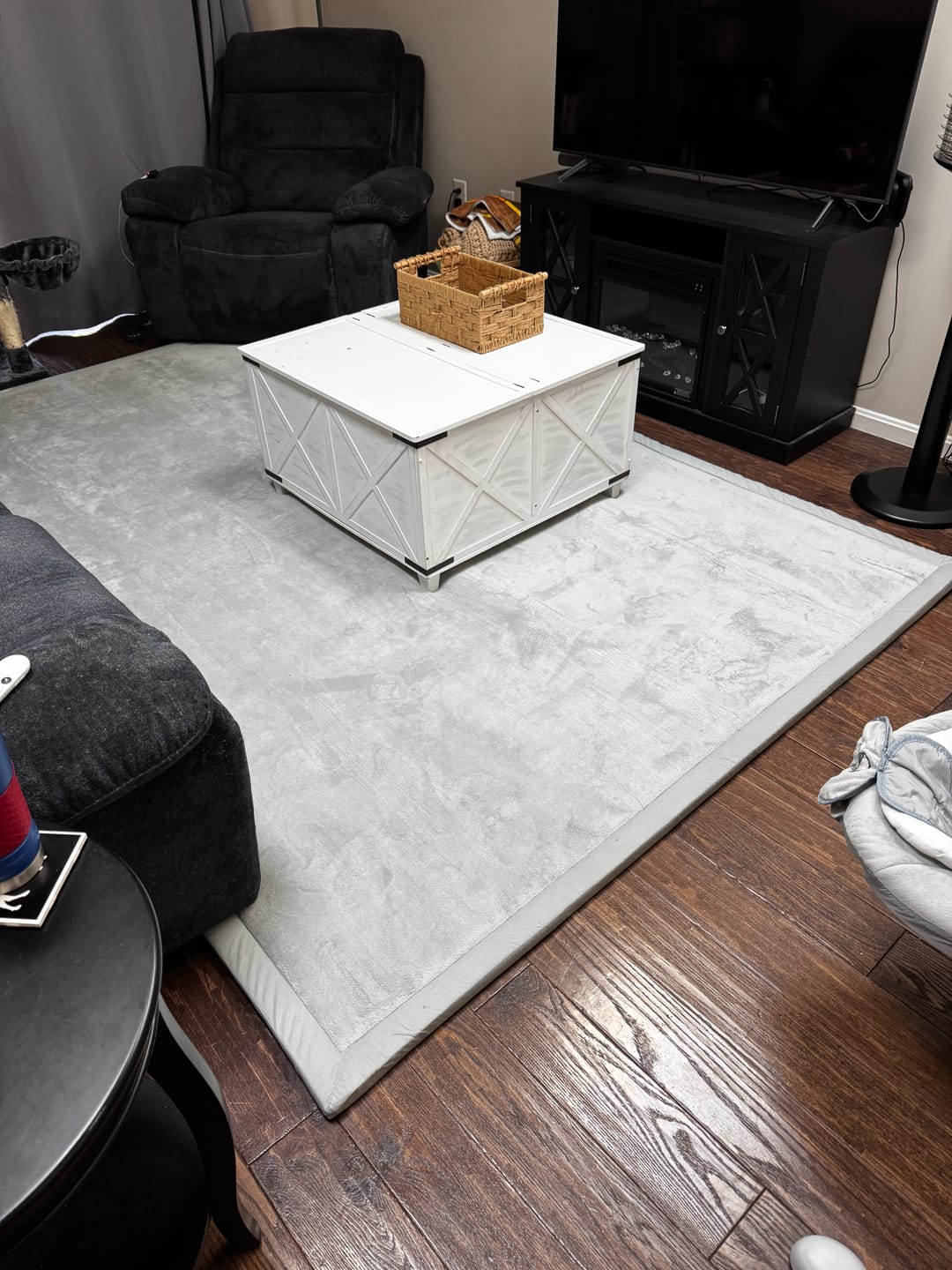 Customer photo review of Relax Mat - 1.4" Thick Soft Foam Play Mat