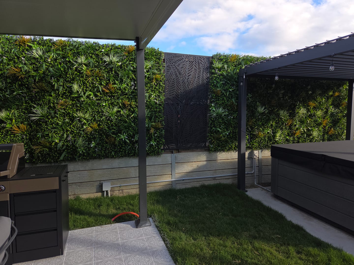 Customer photo review of Luxury Wild Tropics Vertical Garden Green Wall Panel 1m x 1m – SGS UV Resistant
