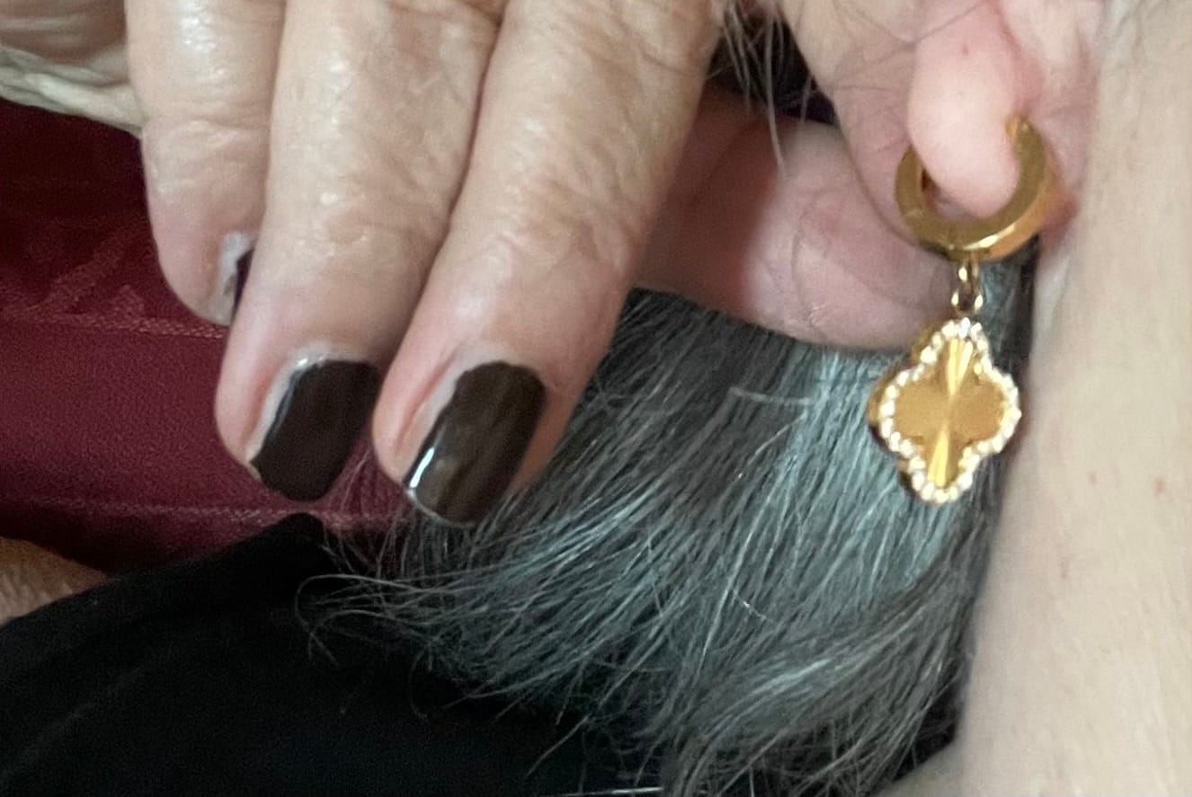 Customer photo review of Glamour Clover Ohrringe | 18K vergoldet