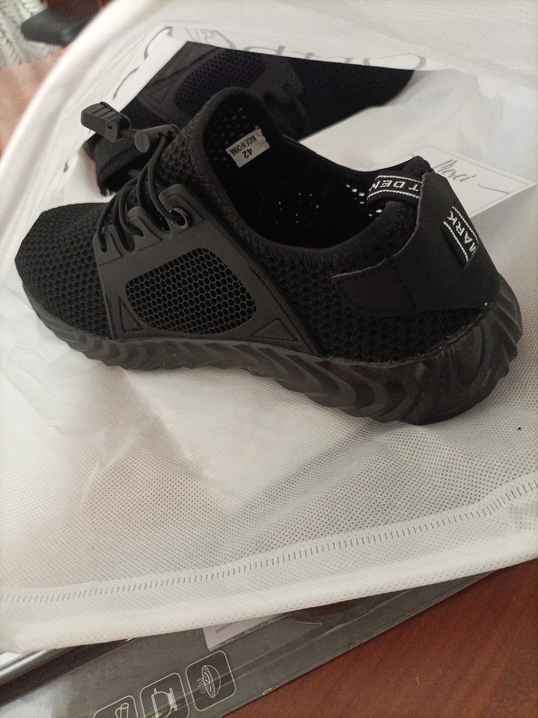 Customer photo review of Baskets de Sécurité Légères & Aérées