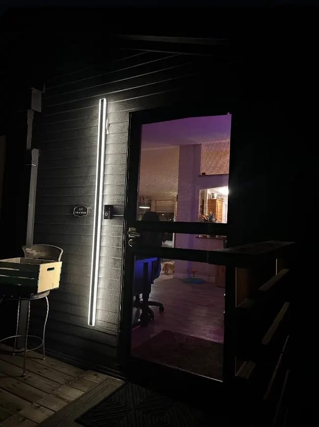 Customer photo review of United Linear LED Outdoor Wall Light, 60–240cm, Dimmable RGB & Warm White