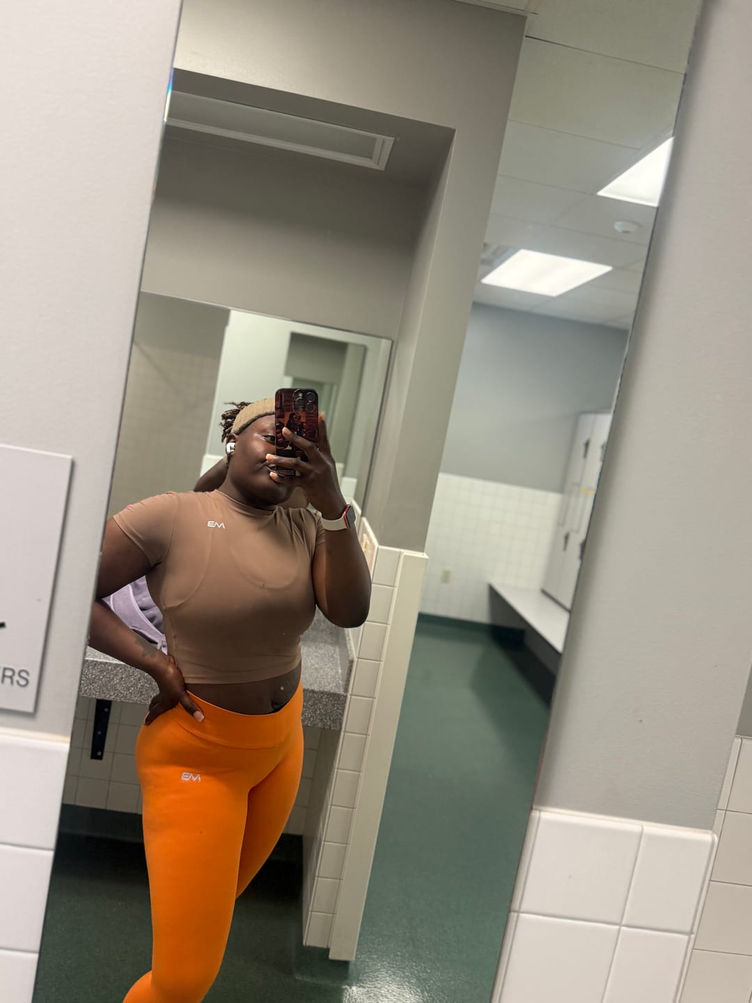 Customer photo review of Euphoric V Leggings