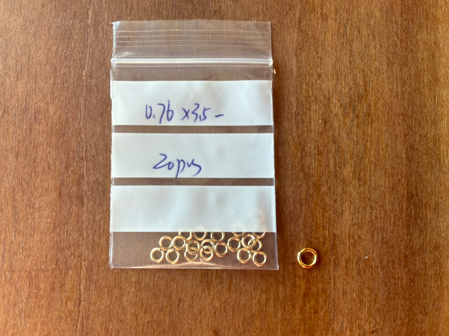 Customer photo review of 14K Gold Filled Open Jump Rings 20pcs 3-6mm 22-20gauge Jewellery Making Findings Jump Ring