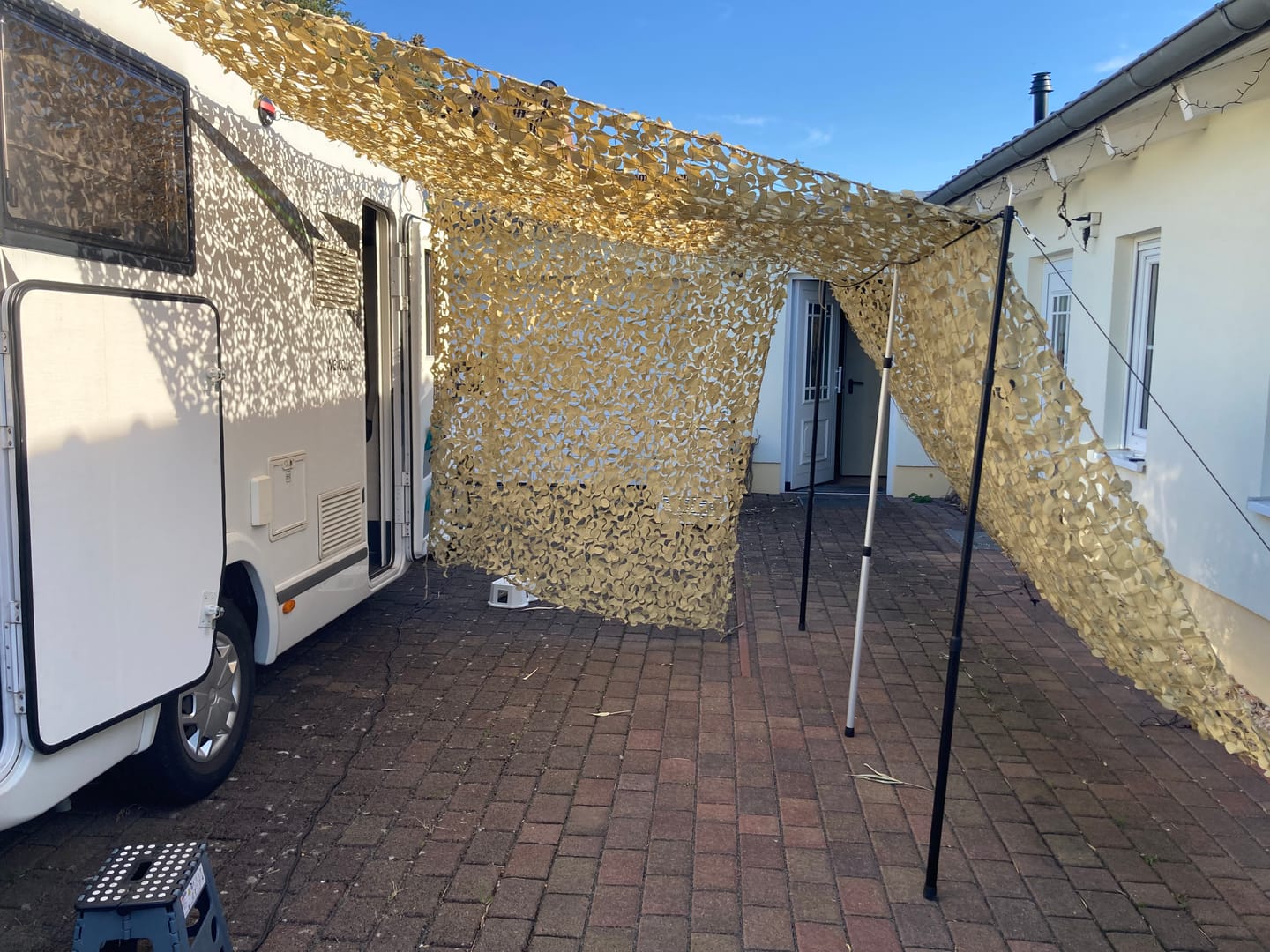Customer photo review of Tarnnetz Beige