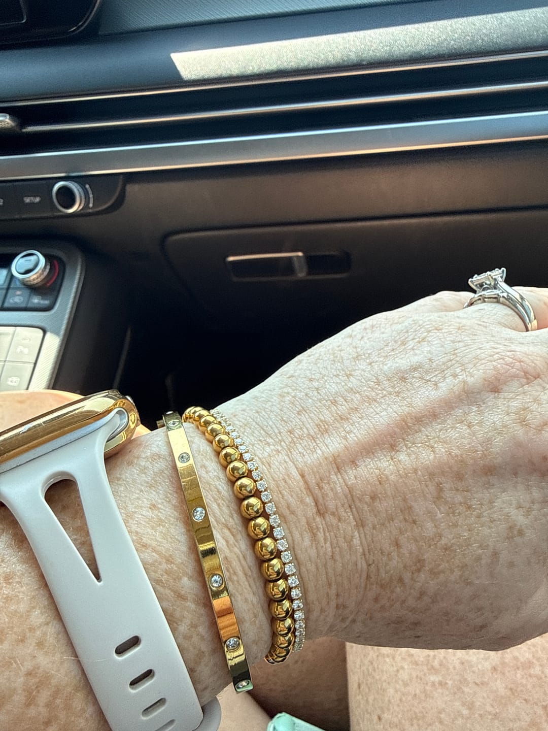 Customer photo review of Melly Adjustable Tennis Bracelet (Bundle)