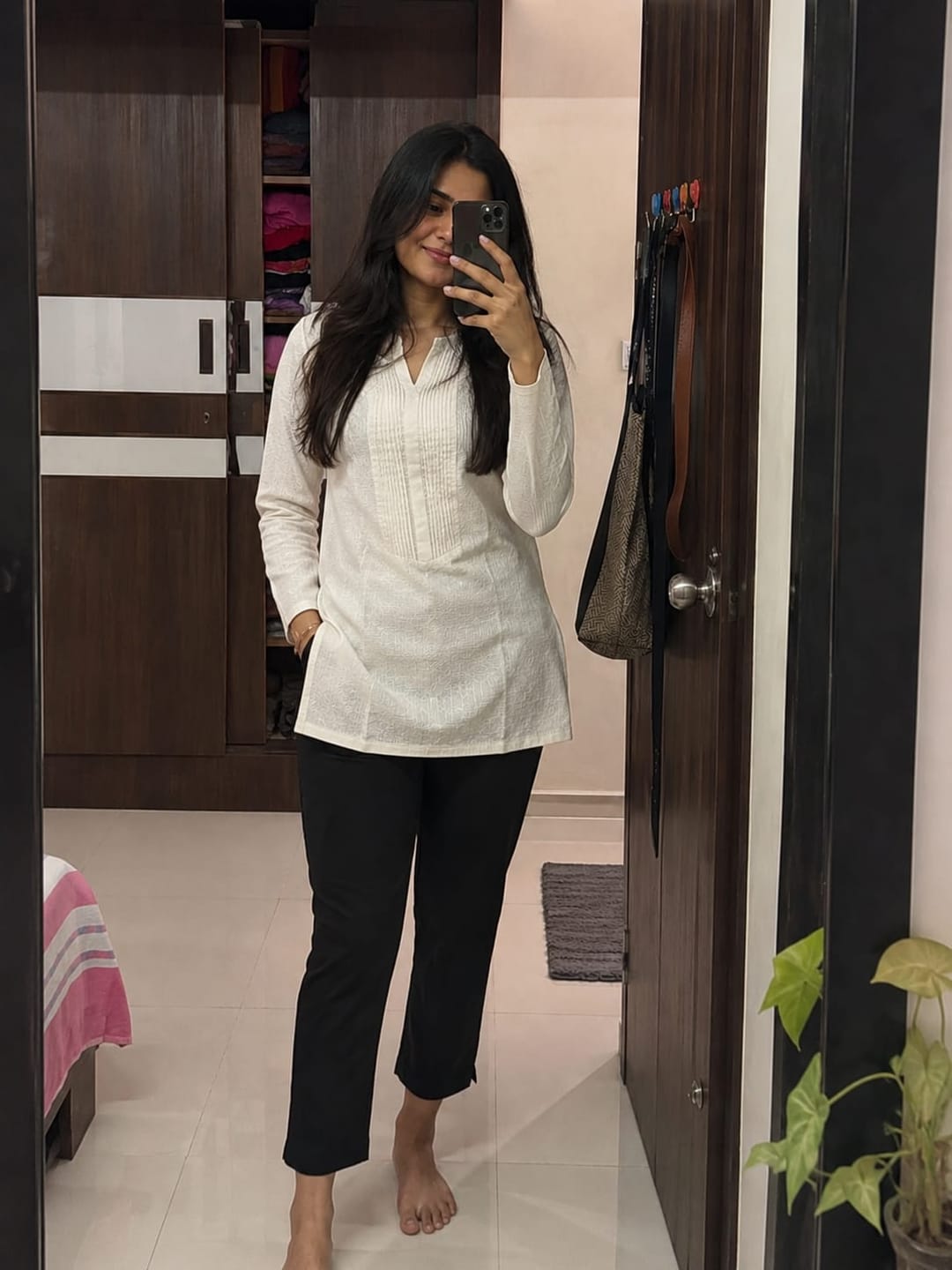 Customer photo review of Women Black Cotton Pant