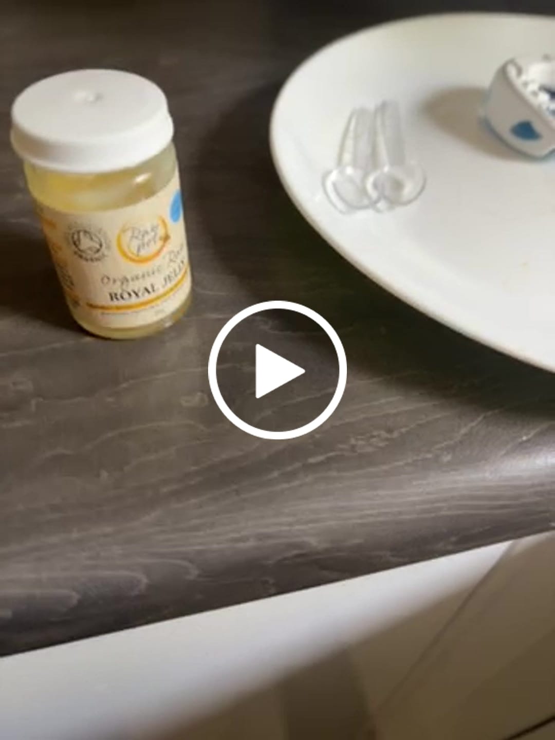 Customer video review of Organic Raw Royal Jelly