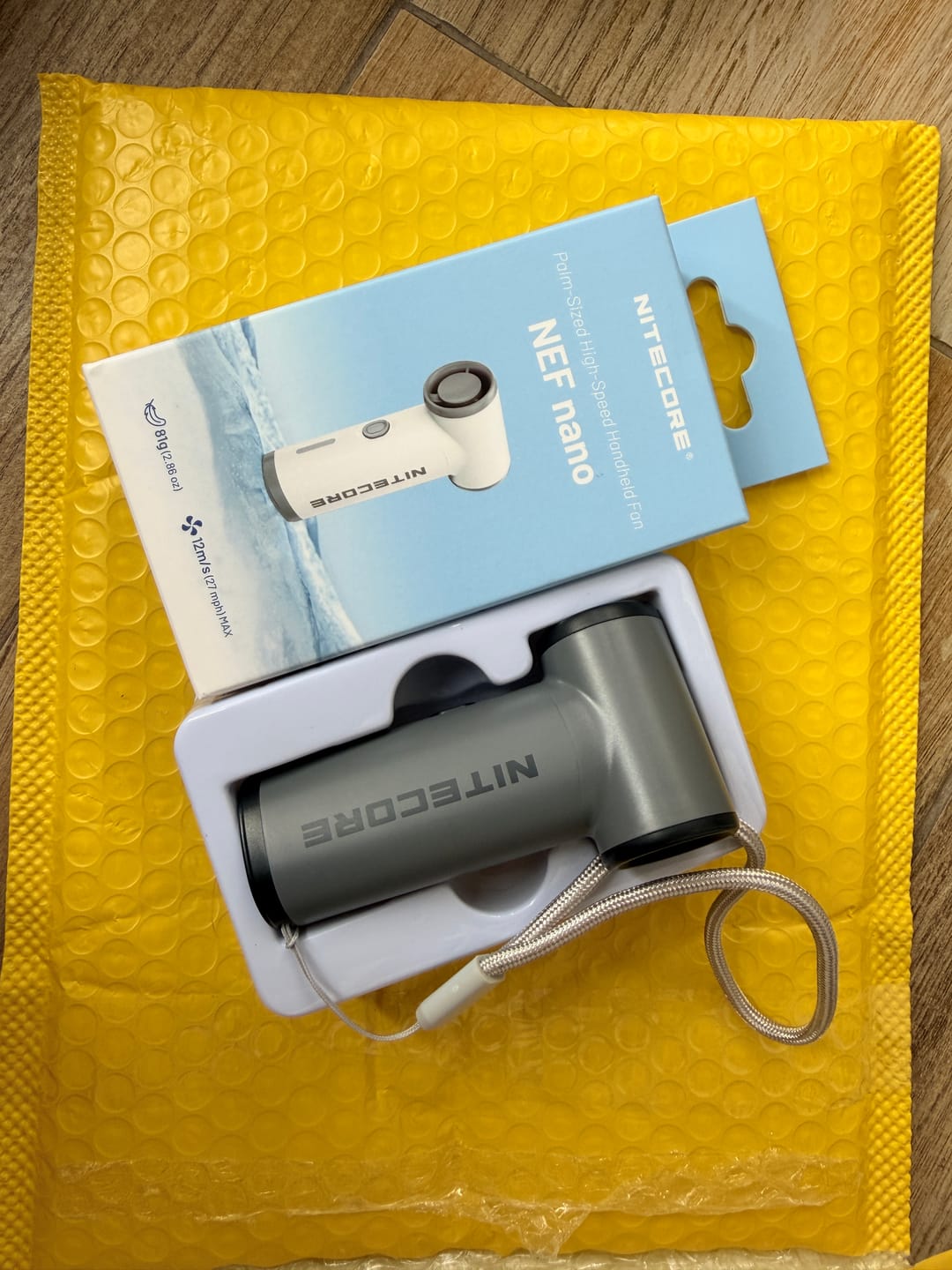 Customer photo review of NEF Nano - Palm-Sized High-Speed Handheld Fan