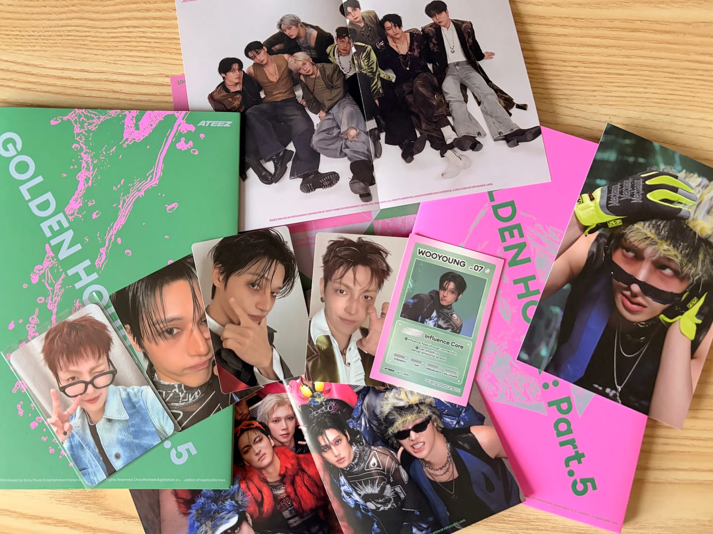 Customer photo review of [Fansign session.2] ATEEZ - 14TH MINI ALBUM - [GOLDEN HOUR : Part.5] (A/ DIARY/ Z Ver.)