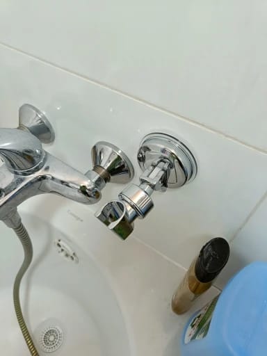 Customer photo review of Adjustable Suction Cup Shower Head Holder (No Drill)