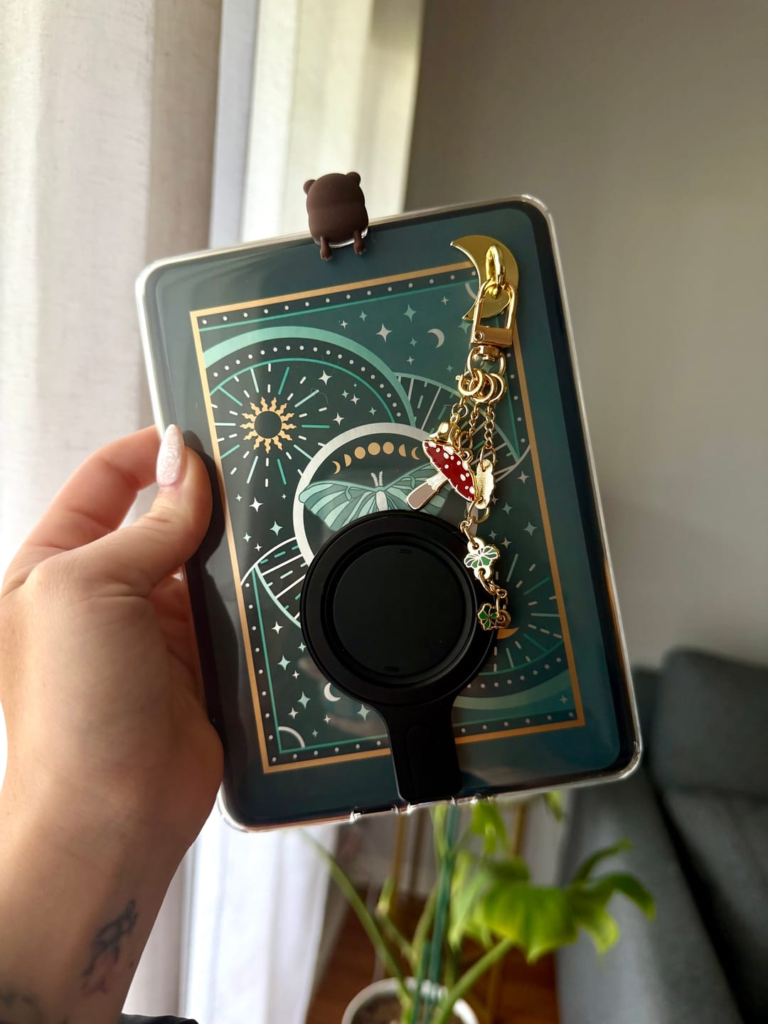 Customer photo review of Wonderland Charmlet