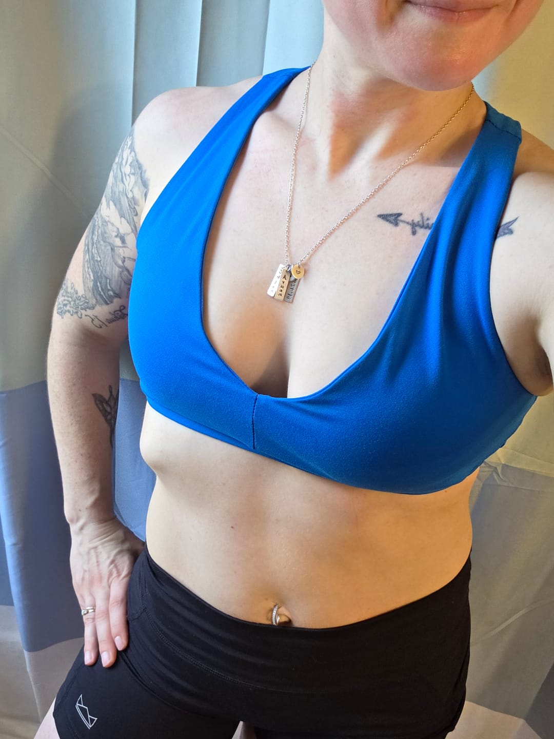 Customer photo review of BOLD Scoop Neck Racerback Sports Bra