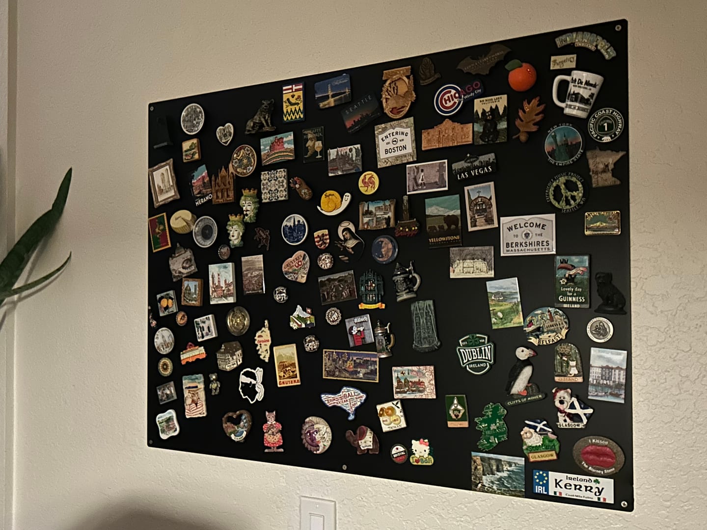 Customer photo review of Raw Steel Magnetic Board – Heavy-Duty Metal Memo Board for Home, Office & Kitchen