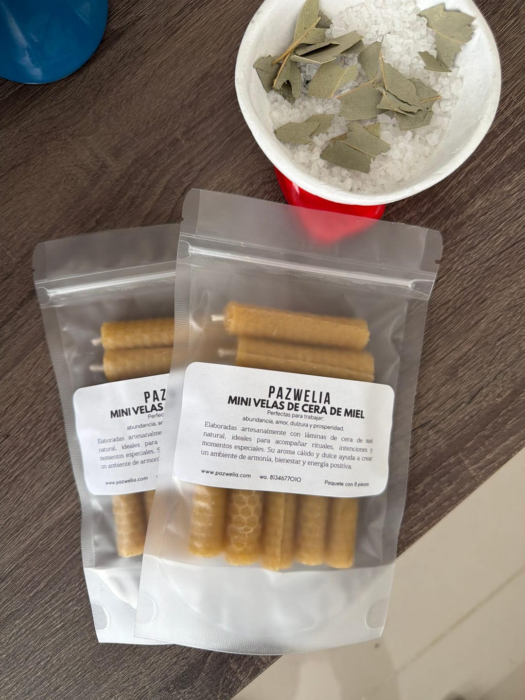 Customer photo review of Mini Velas Artesanales de Cera de Abeja Pura — Para Altar, Rituales y Meditación · Paquete 8 piezas 🕯️