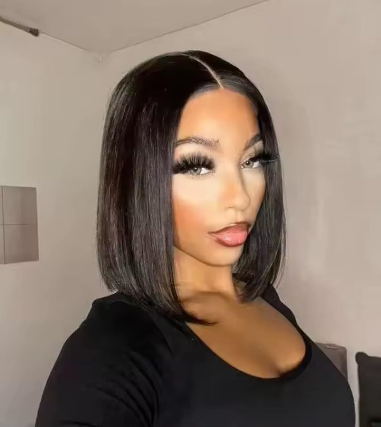 Customer photo review of Wavymy Wear Go Glueless Lace Wigs Pre-cut HD Lace Wigs Human Hair Pre-plucked Natural Hairline 180% Density
