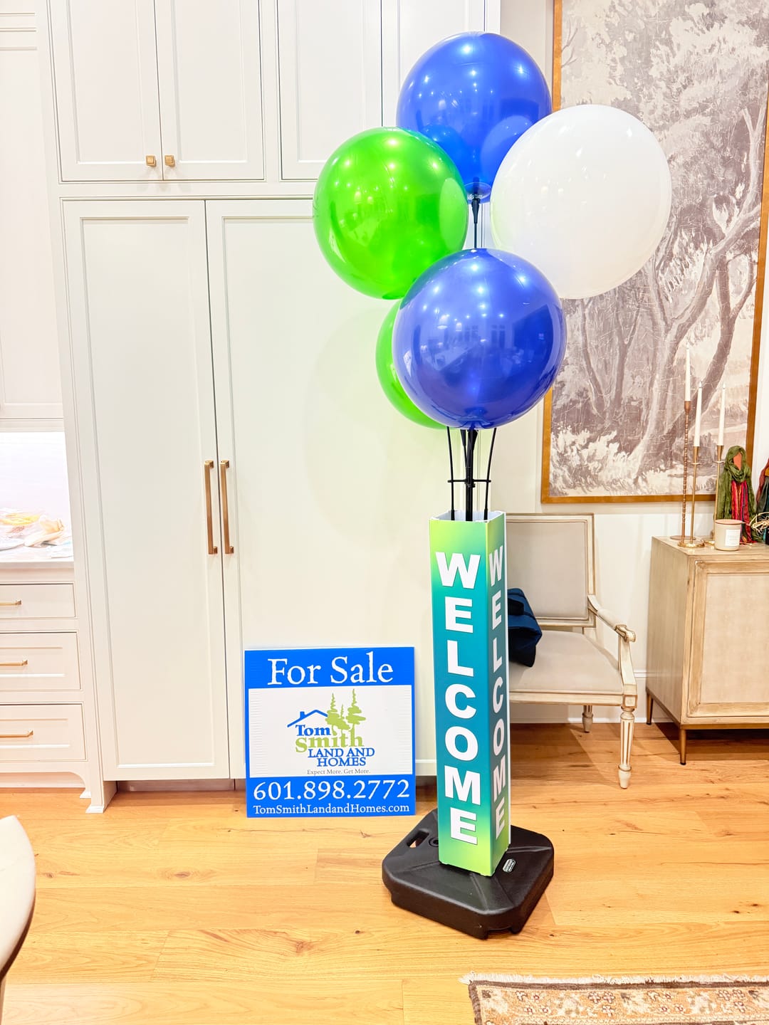 Customer photo review of DuraBalloon® 5-Balloon Cluster Pole Kit - with 4-Sided Pole Cover