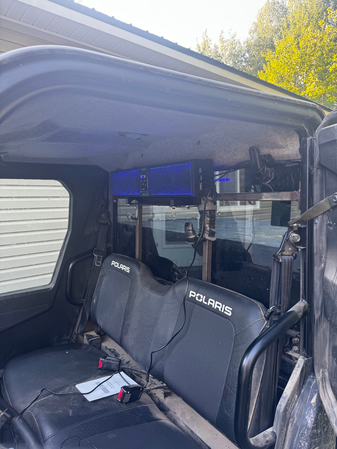 Customer photo review of UTV Sound Bar RGB 25'' Bluetooth Multicolor Lights 500W Amplifier 1.25''-2'' Roll Bar