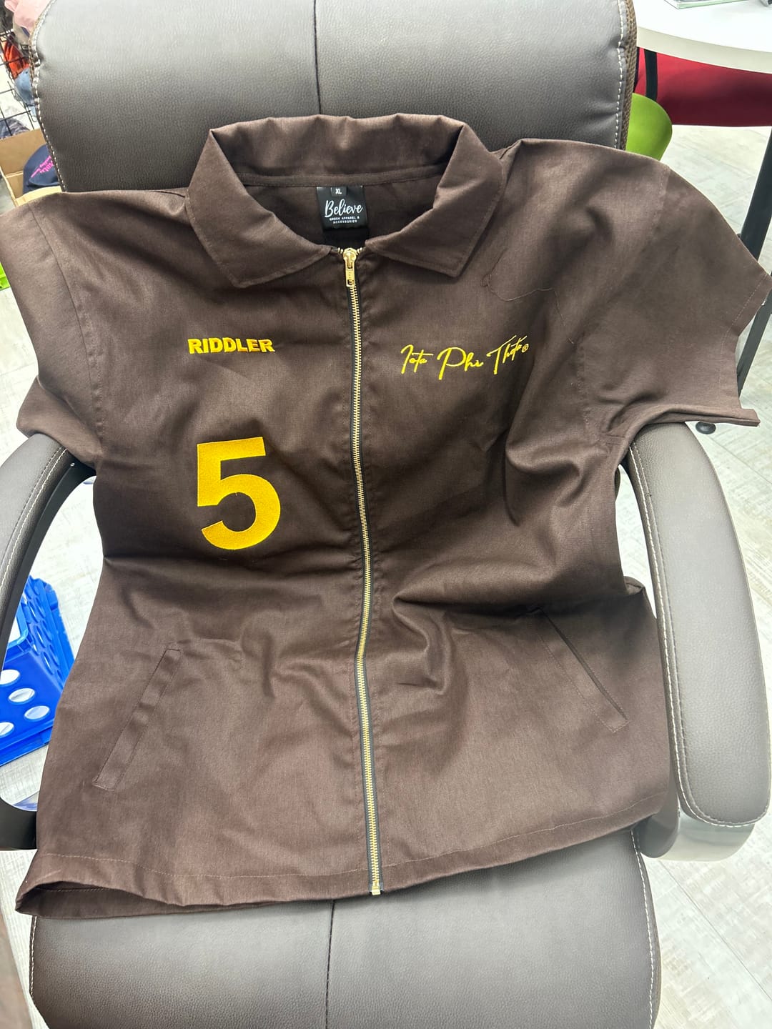 Customer photo review of Iota Mechanic Shirt