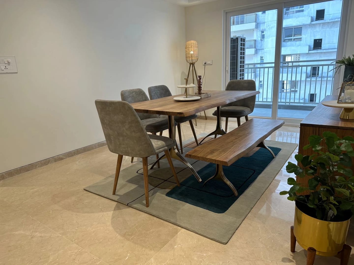 Customer photo review of Yoho Wooden Dining Table