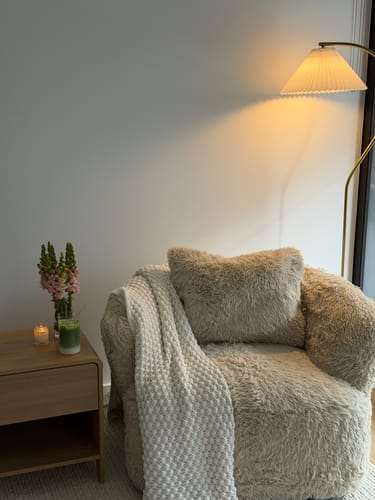 Customer photo review of Peachi Swivel Chair