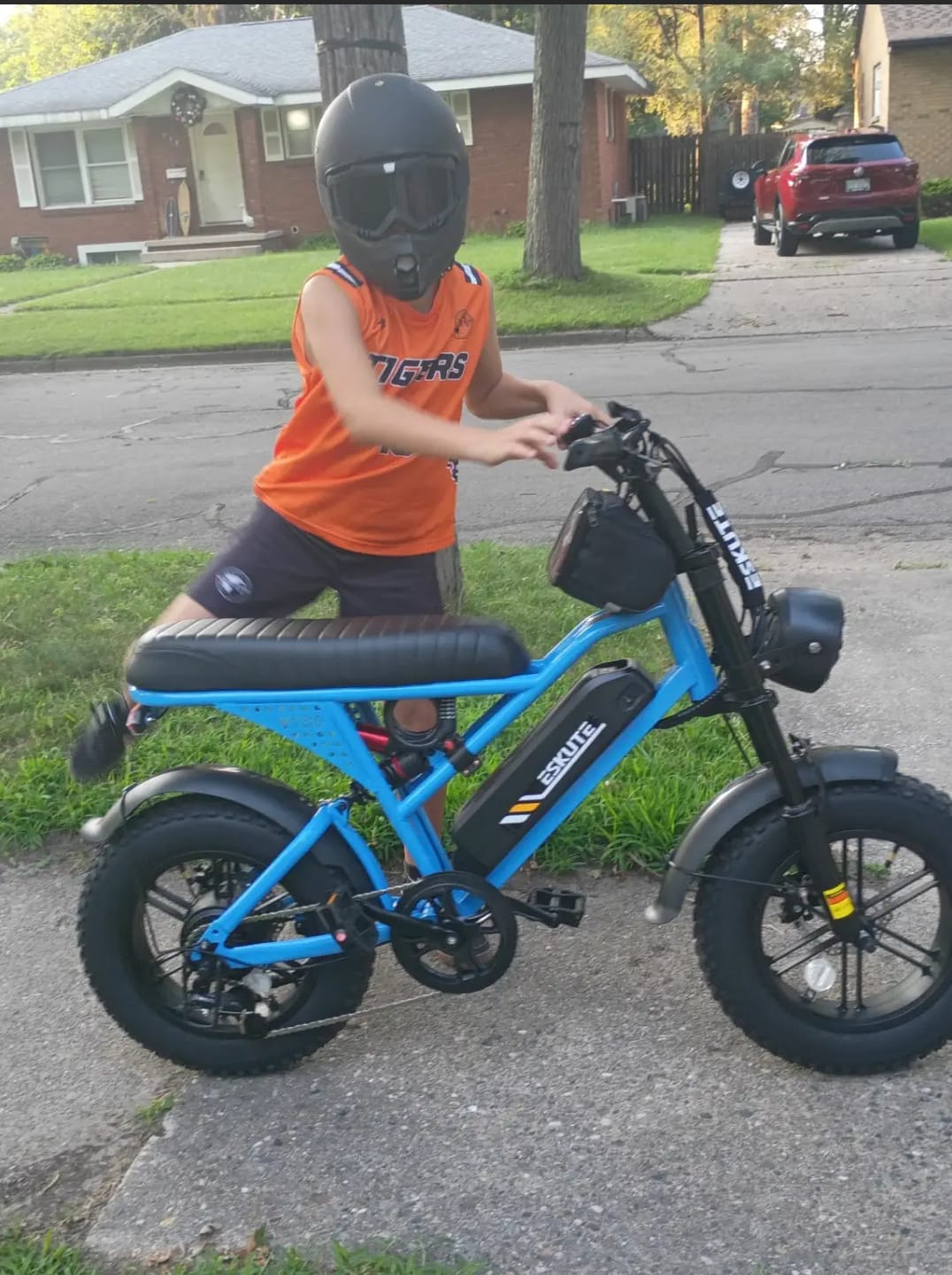 Customer photo review of Eskute® V100 16*4.0" Electric Bike for Kids&Teens