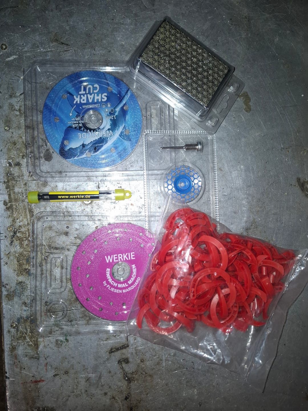 Customer photo review of Mystery Überraschungs Paket – Neuware OVP