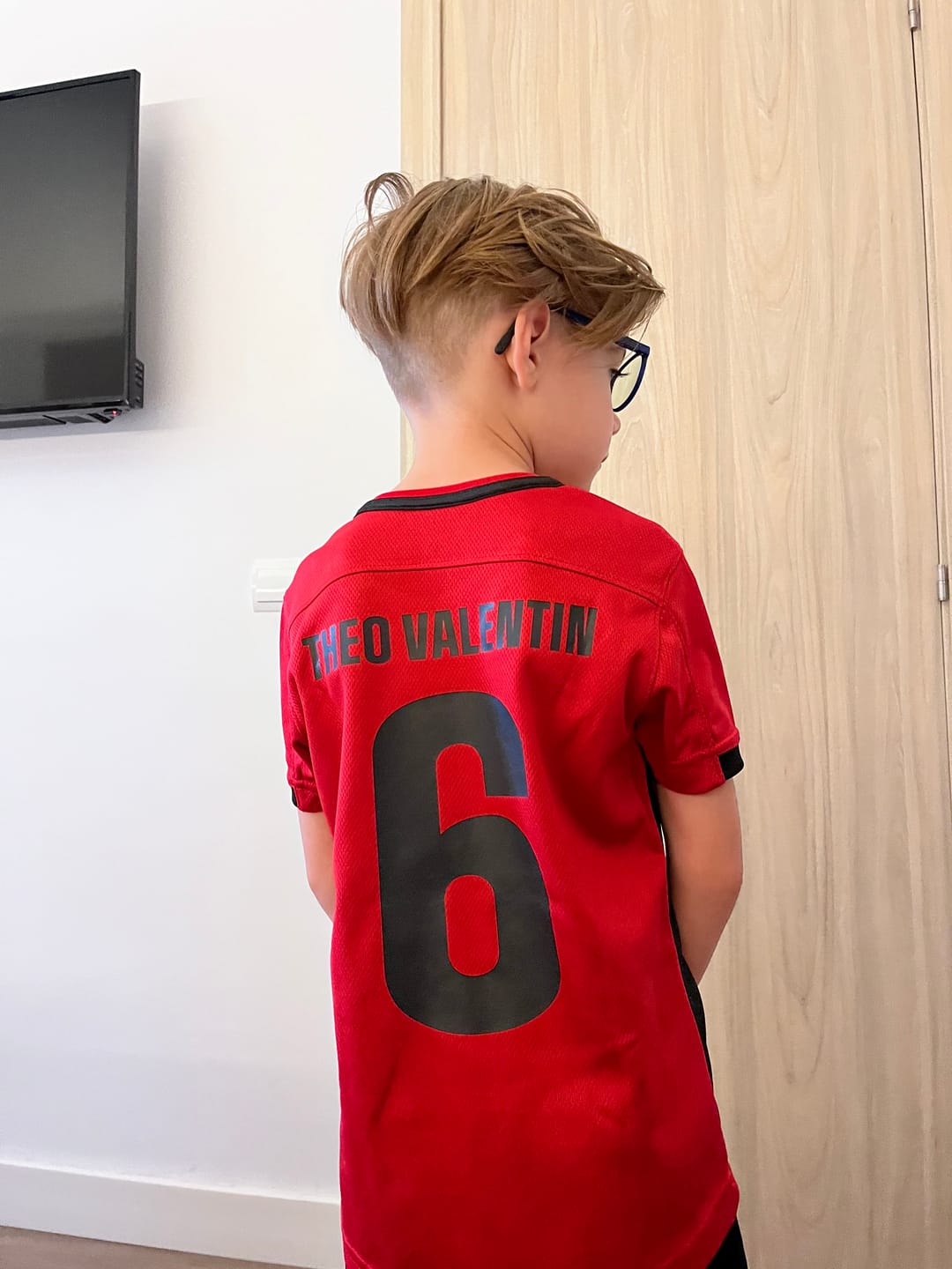 Customer photo review of Fußballfieber - Personalisiertes Kinder Trikot für Deutschland Fans zur WM 2026