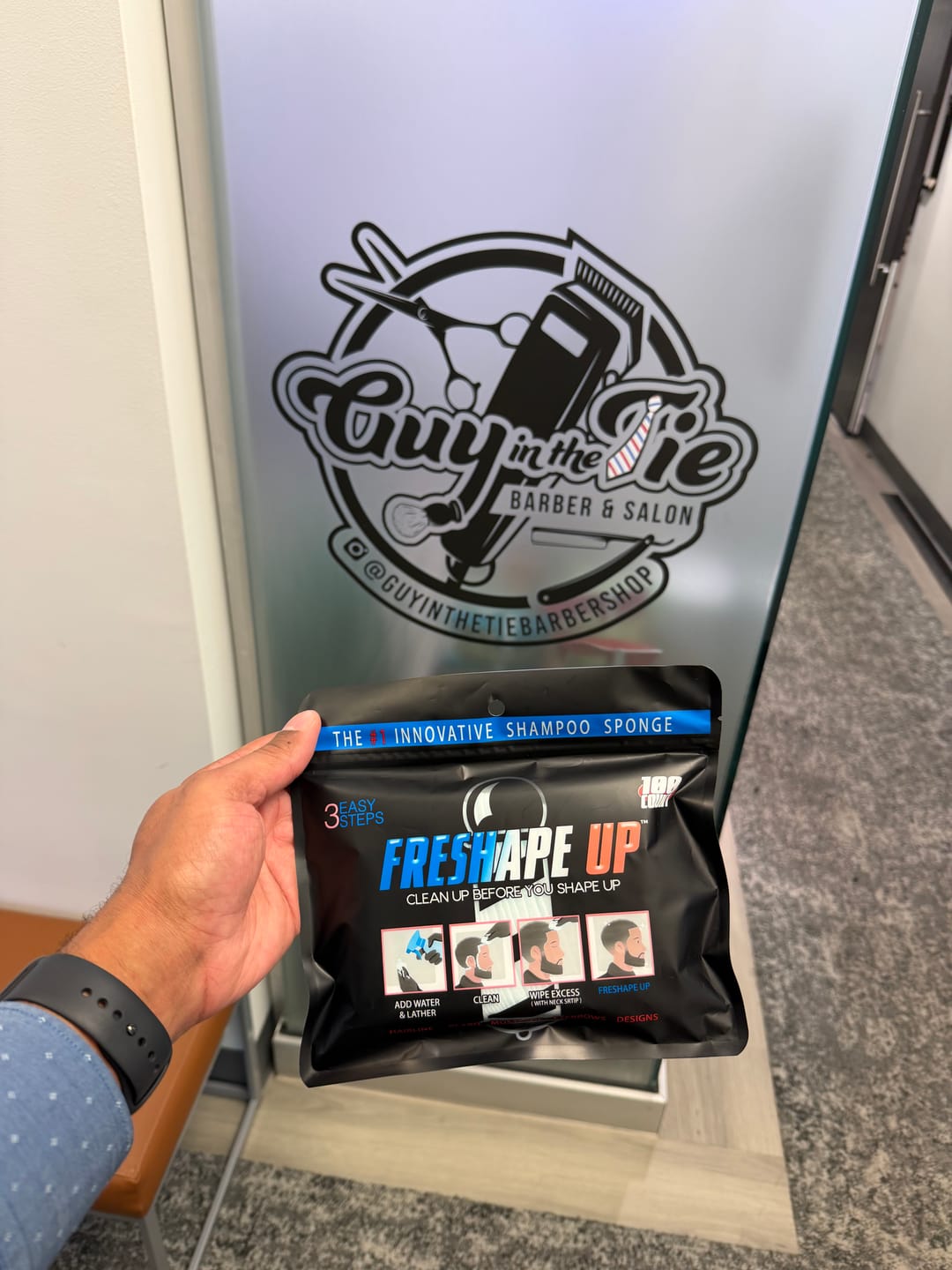 Customer photo review of Freshape Up 100 Packs – Barber Shampoo Infused Sponges for Hairline Cleaning (No Rinse)