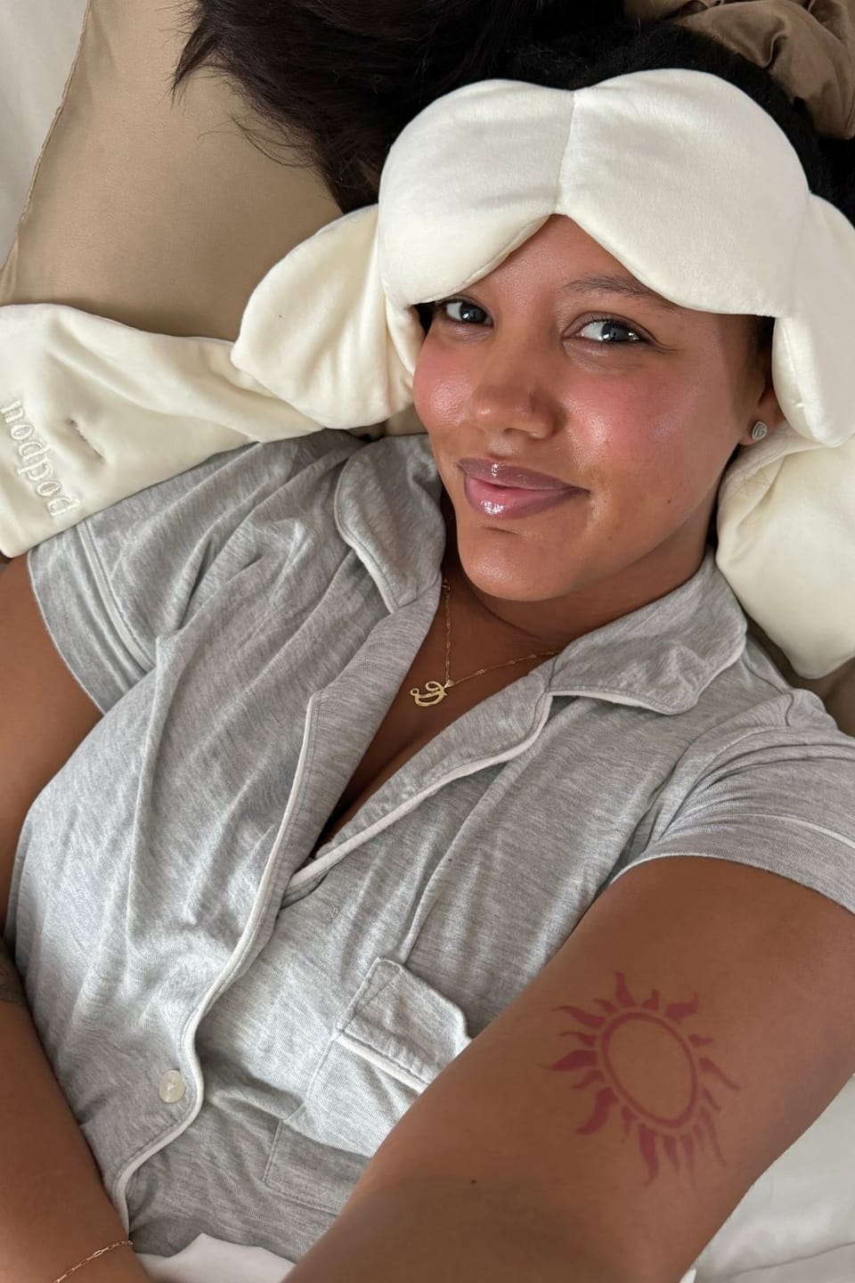 Customer photo review of Dozzli Weighted Sleep Mask