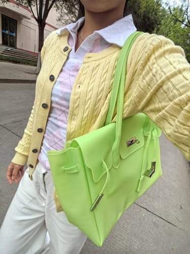 Customer photo review of Jello Tote Vert | Jello Firkin