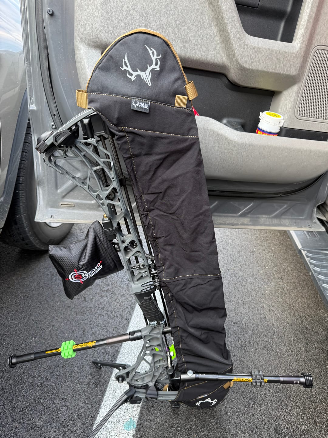 Customer photo review of Muley Freak Bow Cover/Sling