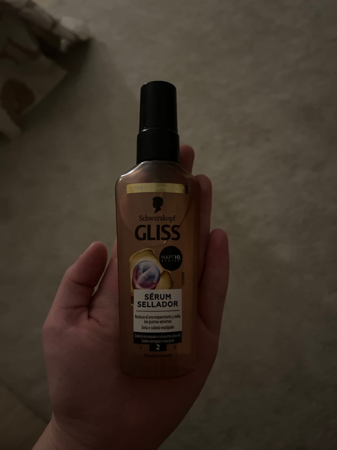 Customer photo review of Schwarzkopf Mass Market Gliss hair repair seerumi halkesi 75 ml