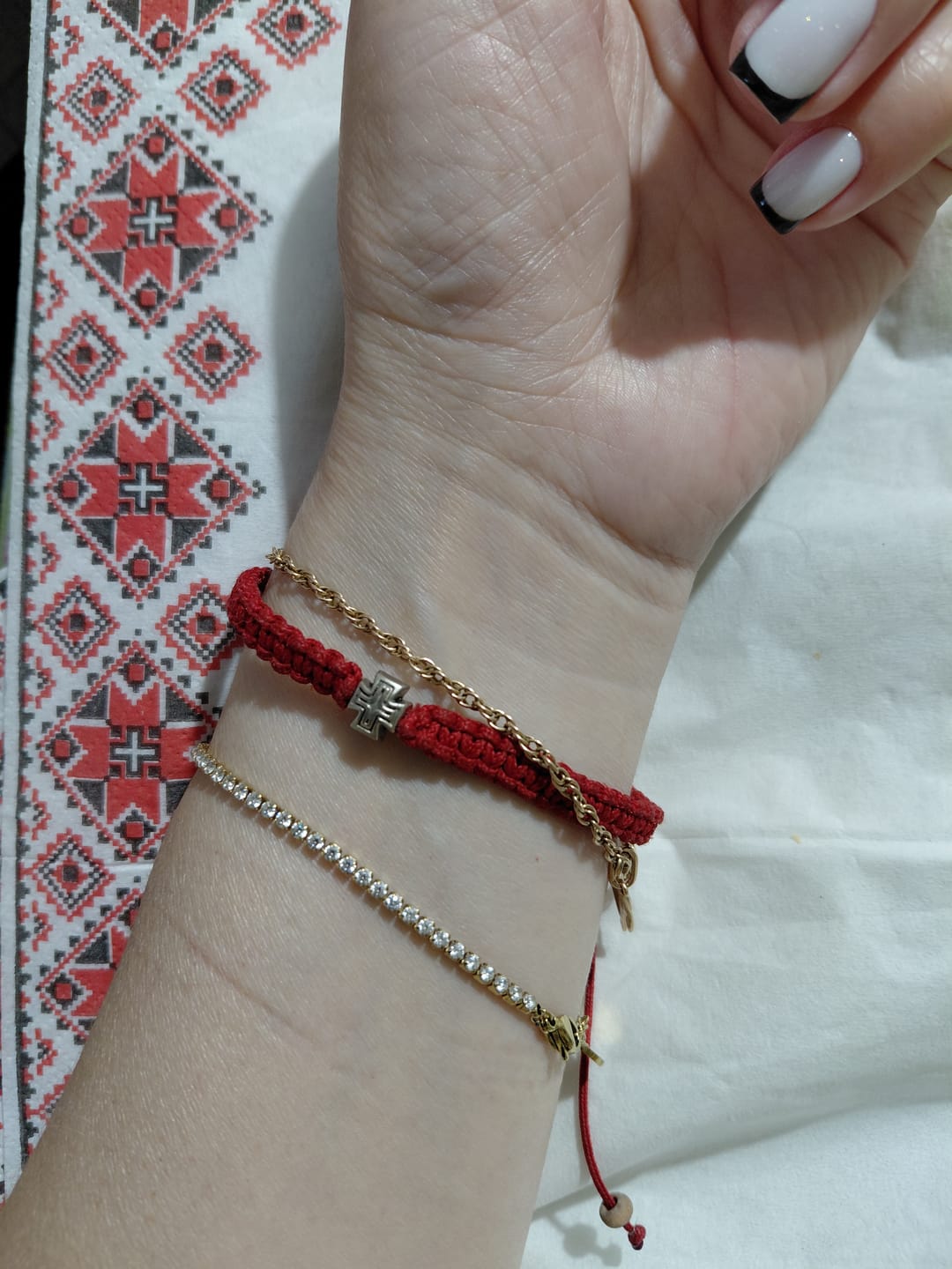 Customer photo review of Ava Petite Gold White Bracelet