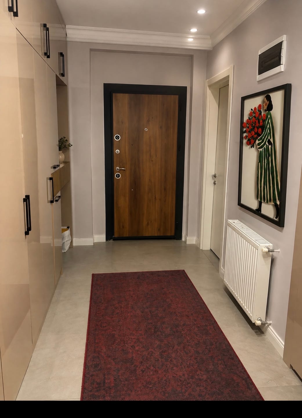 Customer photo review of Rose Lady Metal Tablo