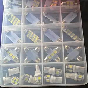 Customer photo review of Illuminazione Interna Auto Kit LED Alta Luminosità 12V