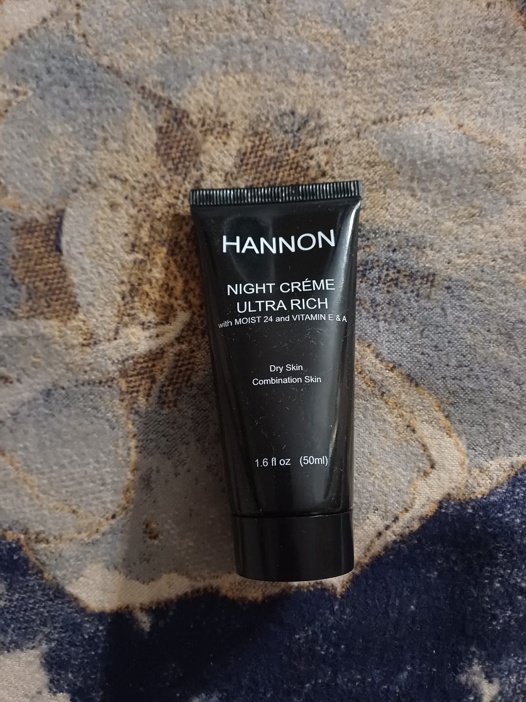 Customer photo review of Hannon Night Crème Ultra Rich - Deep Hydration Night Cream 50ml