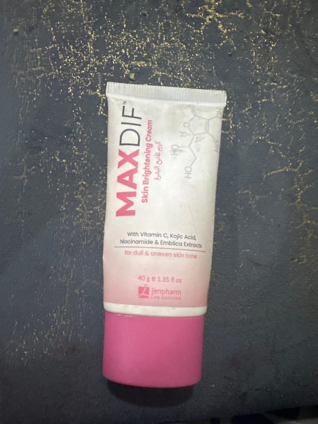 Customer photo review of Maxdif Brightening Cream