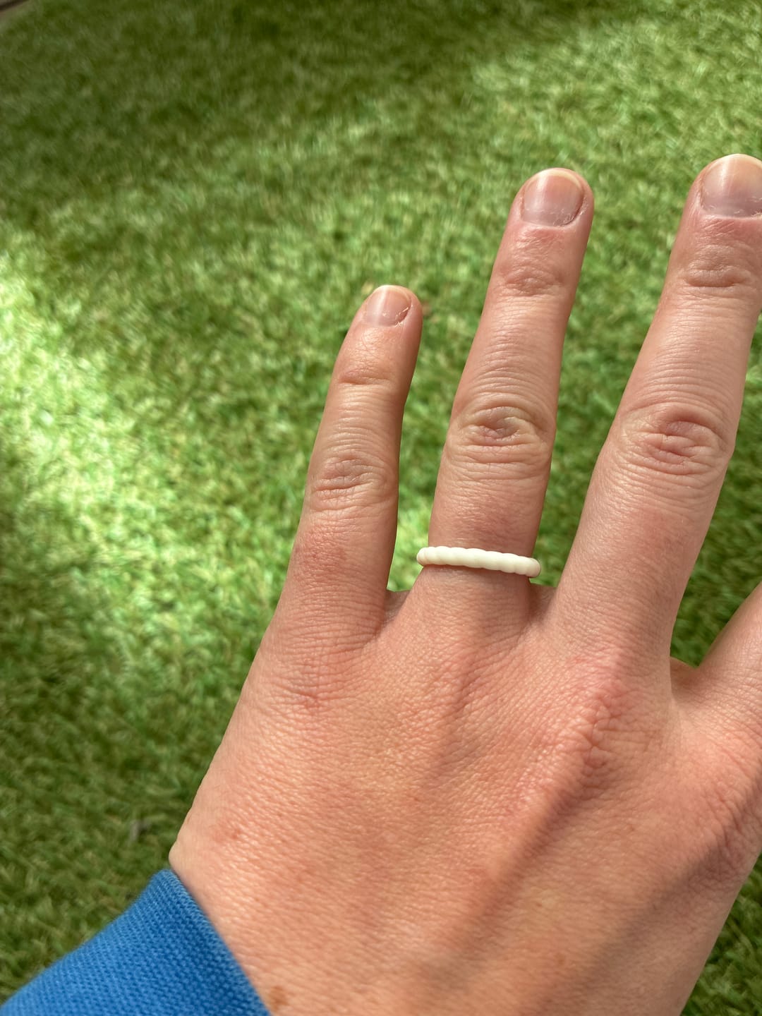 Customer photo review of The Sally - Women's Silicone Ring
