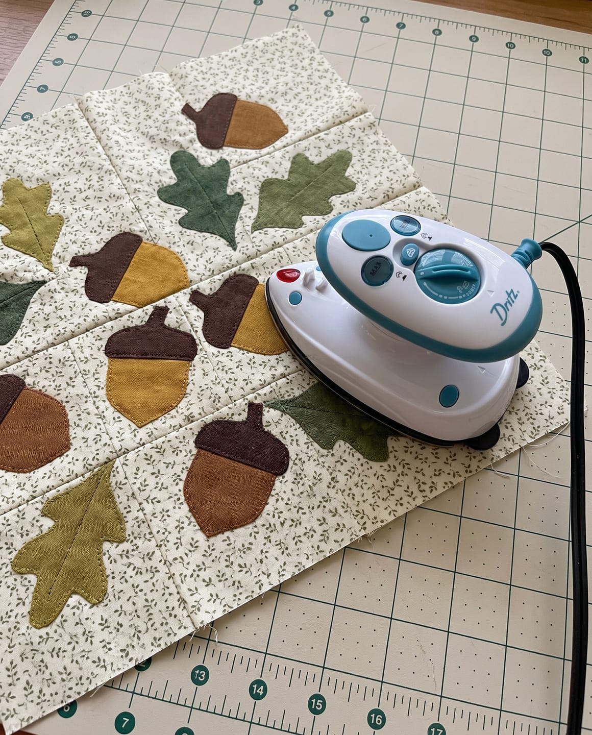 Customer photo review of Dritz Quilting Mini Iron - Perfect for patchwork & pressing seams