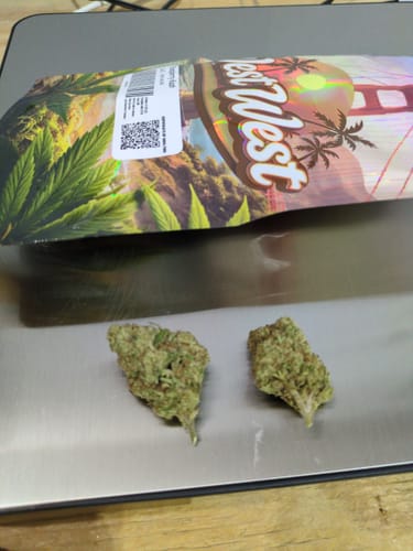 West West Brand - Raspberry Kush - 14 Grams - Indica photo review