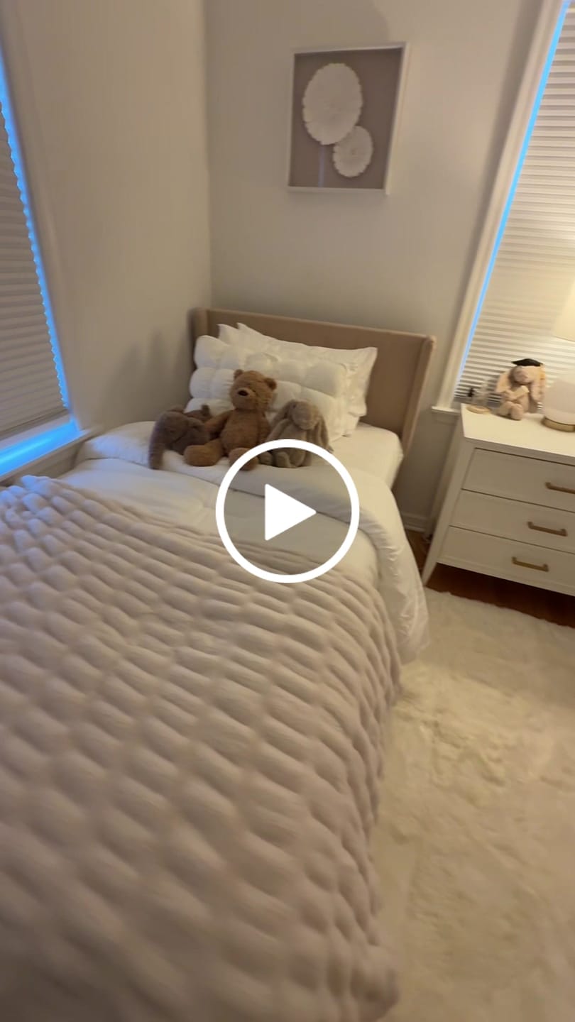 Customer video review of Puff Pillow