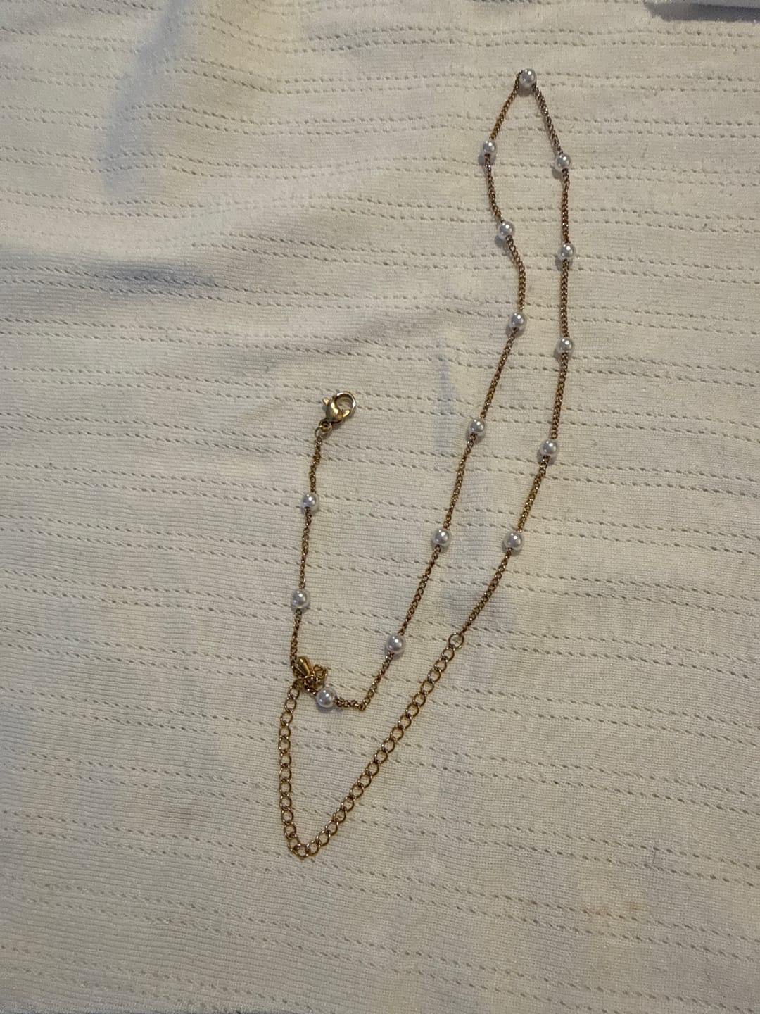 Customer photo review of Nura Pearl 18K Gold Necklace