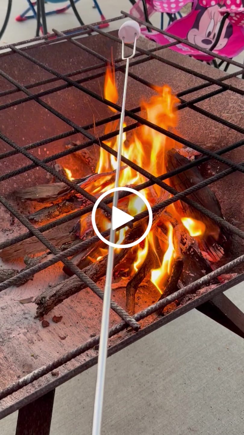 Customer video review of Fran the fork | Extendable Marshmallow Roasting Stick | Caravan & Camping Accessories