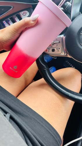 Customer photo review of 24 oz Ombre Chilly Tumbler