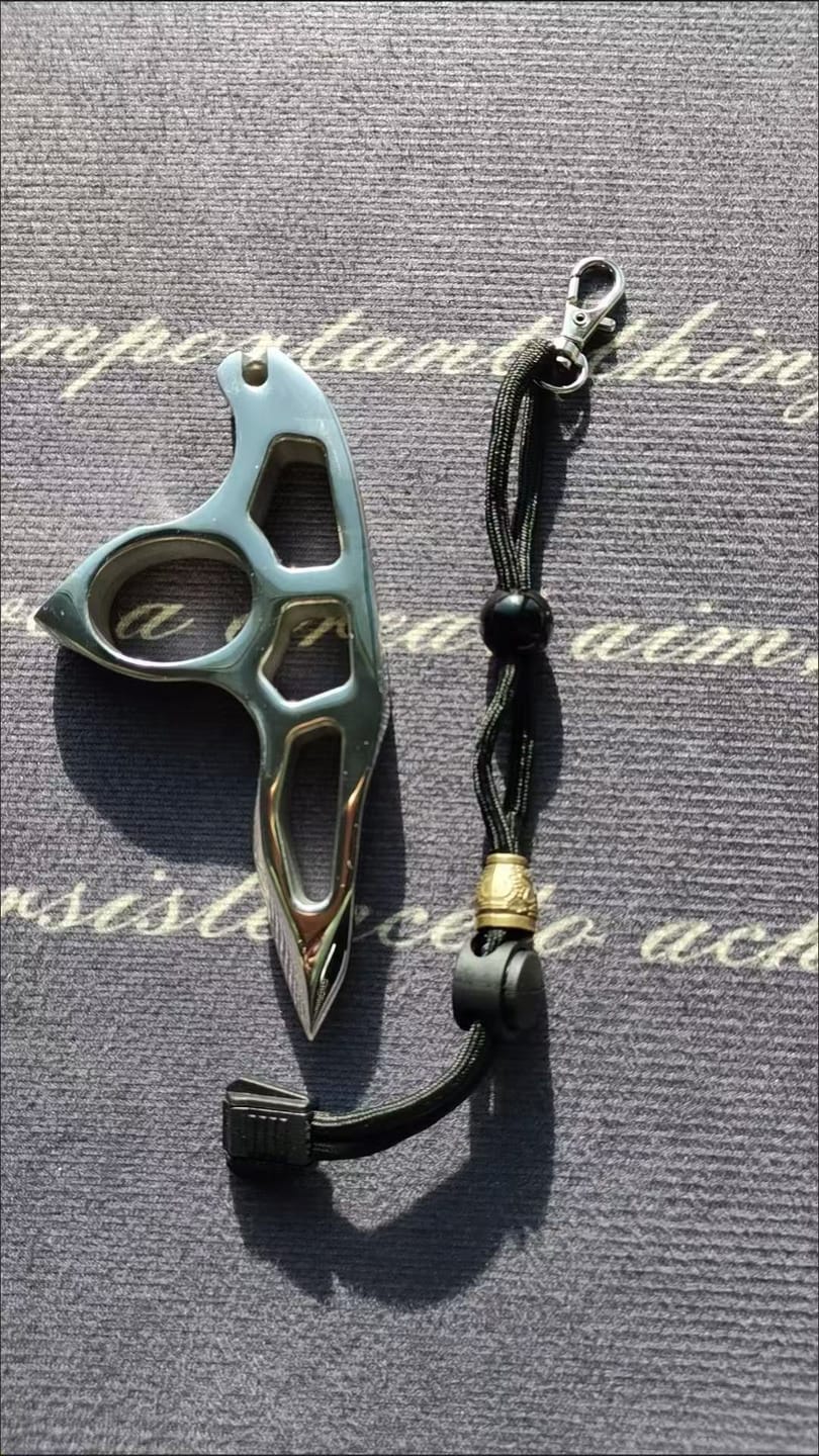 Customer photo review of 304 Stainless Steel Single Knuckle Duster-EDC Gadgets