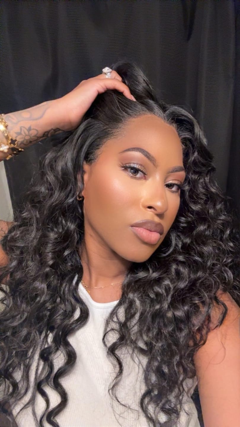 Customer photo review of Wavymy Wear Go Glueless Lace Wigs Pre-cut HD Lace Wigs Human Hair Pre-plucked Natural Hairline 180% Density