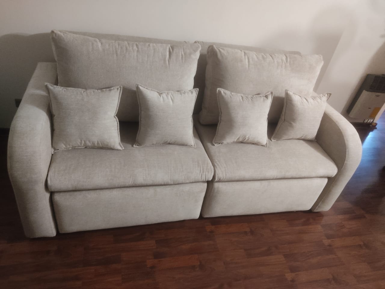 Customer photo review of Sofá cama Toscana